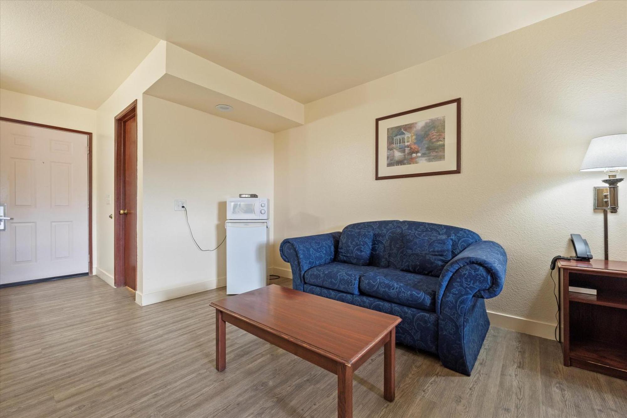 Quincy Inn And Suites Esterno foto