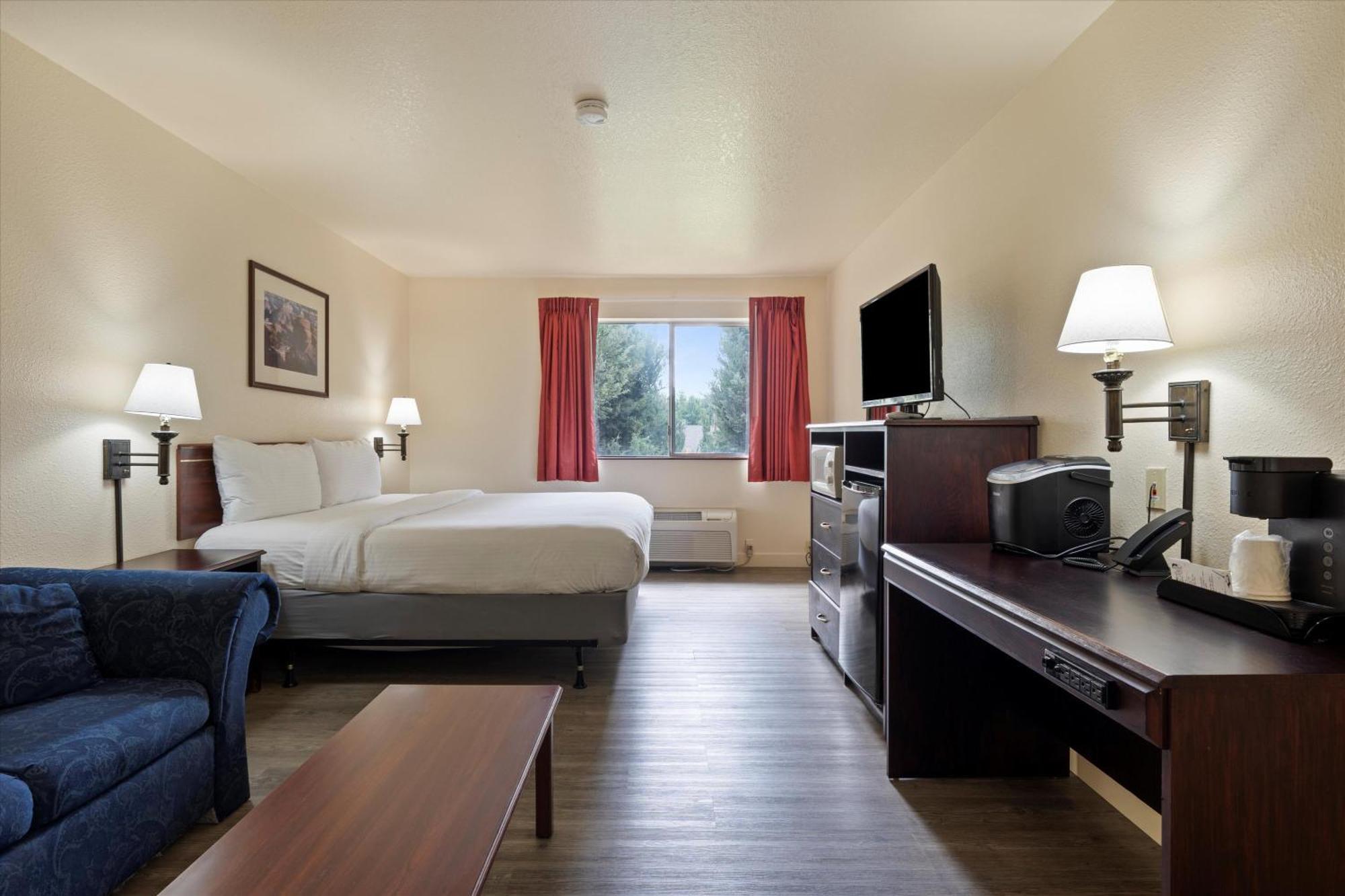 Quincy Inn And Suites Esterno foto