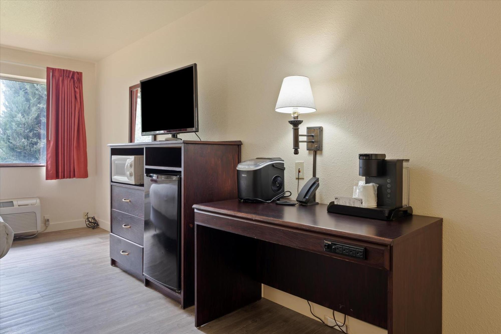 Quincy Inn And Suites Esterno foto