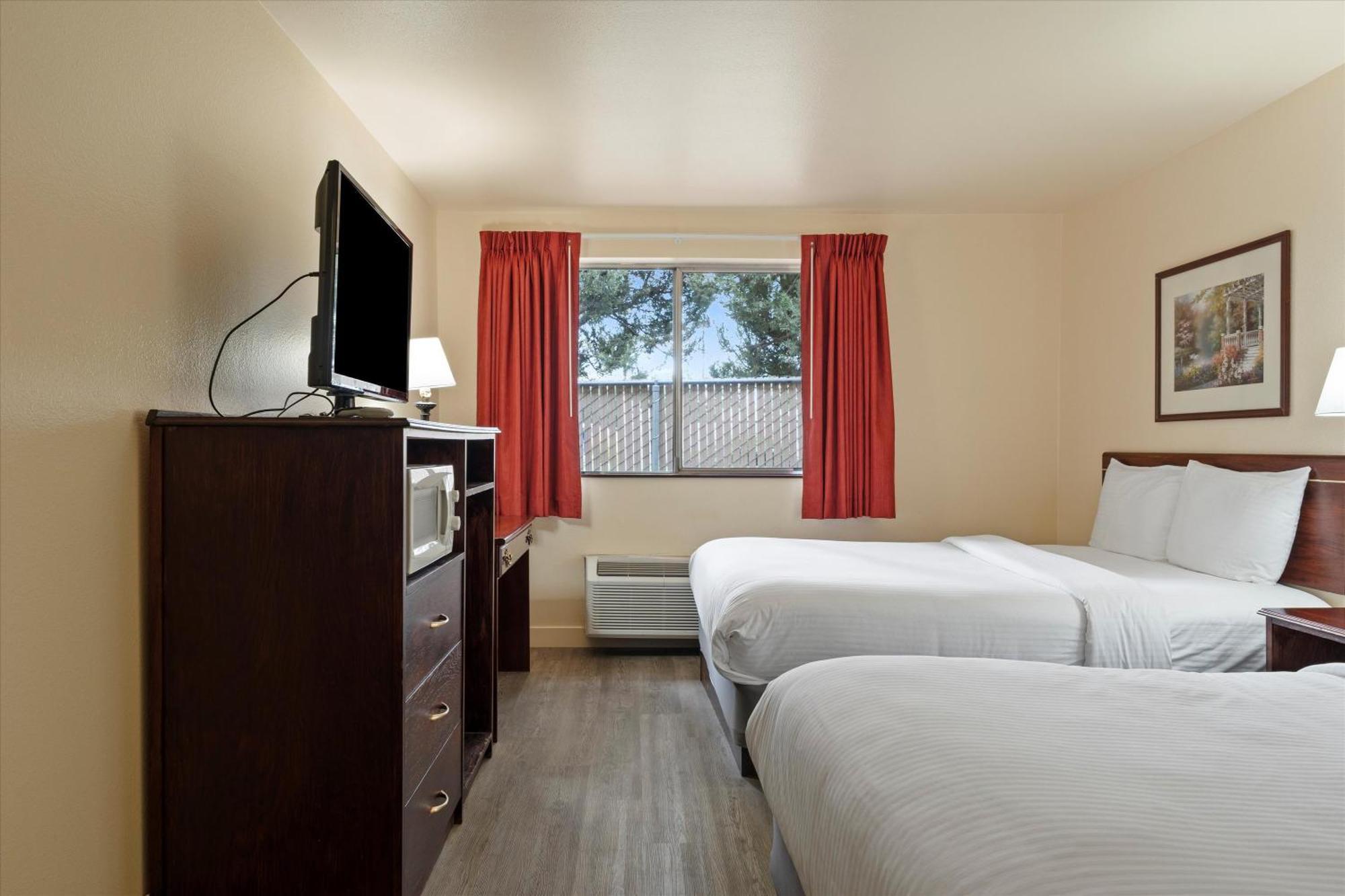 Quincy Inn And Suites Esterno foto
