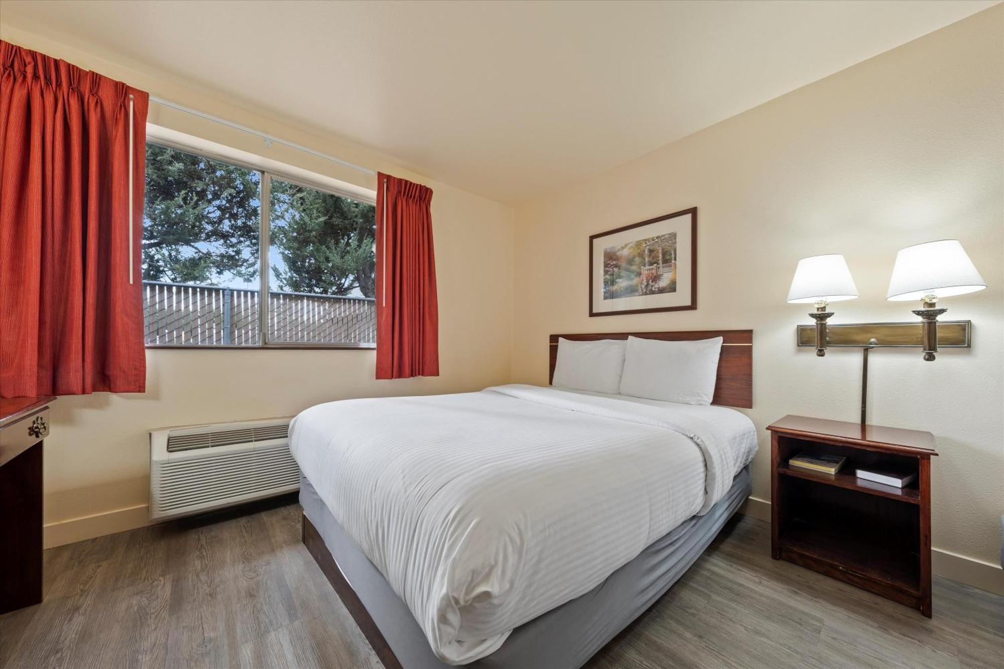 Quincy Inn And Suites Esterno foto