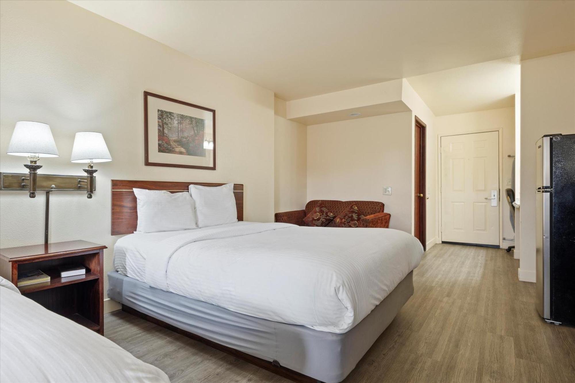 Quincy Inn And Suites Esterno foto