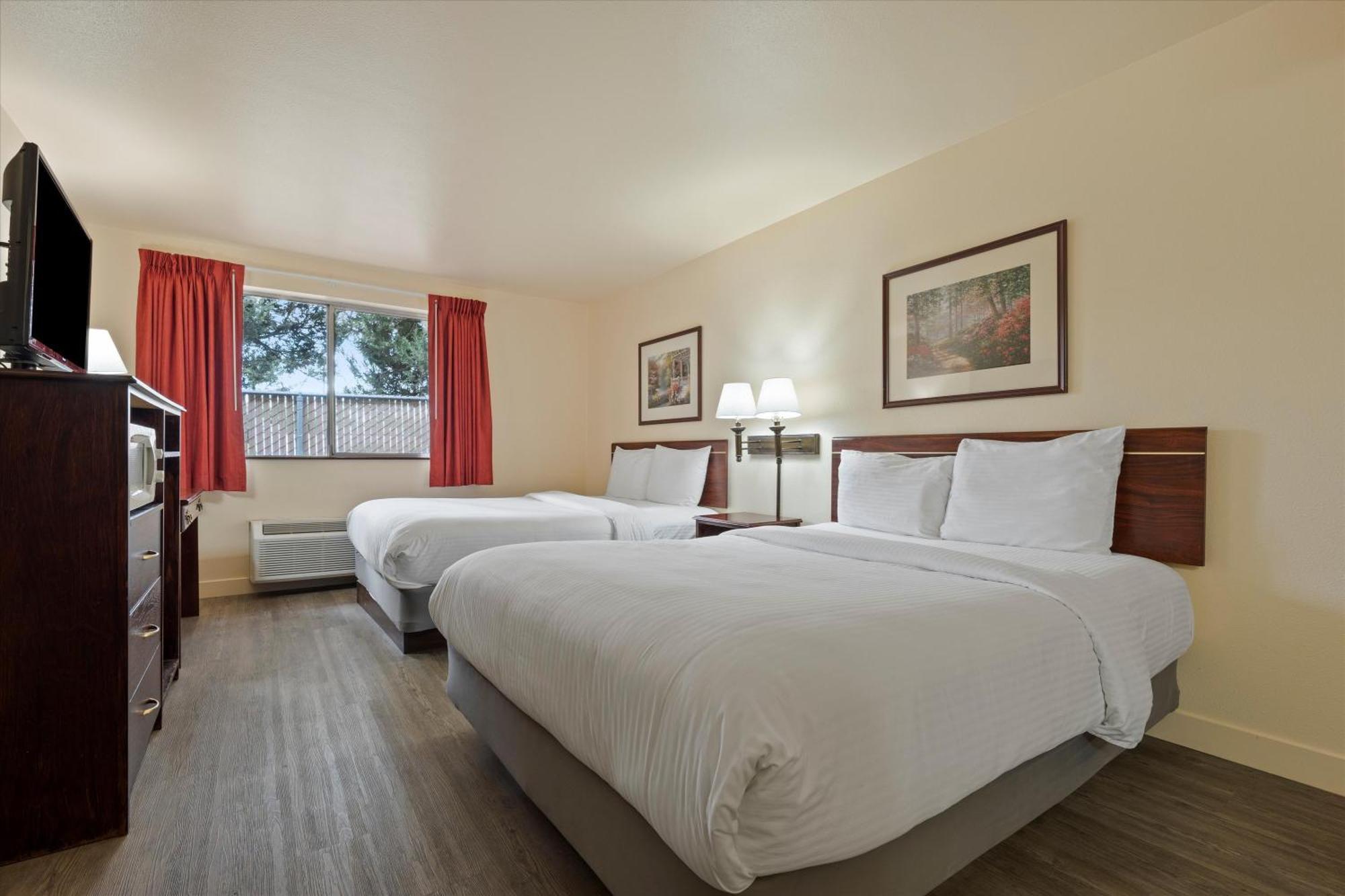 Quincy Inn And Suites Esterno foto