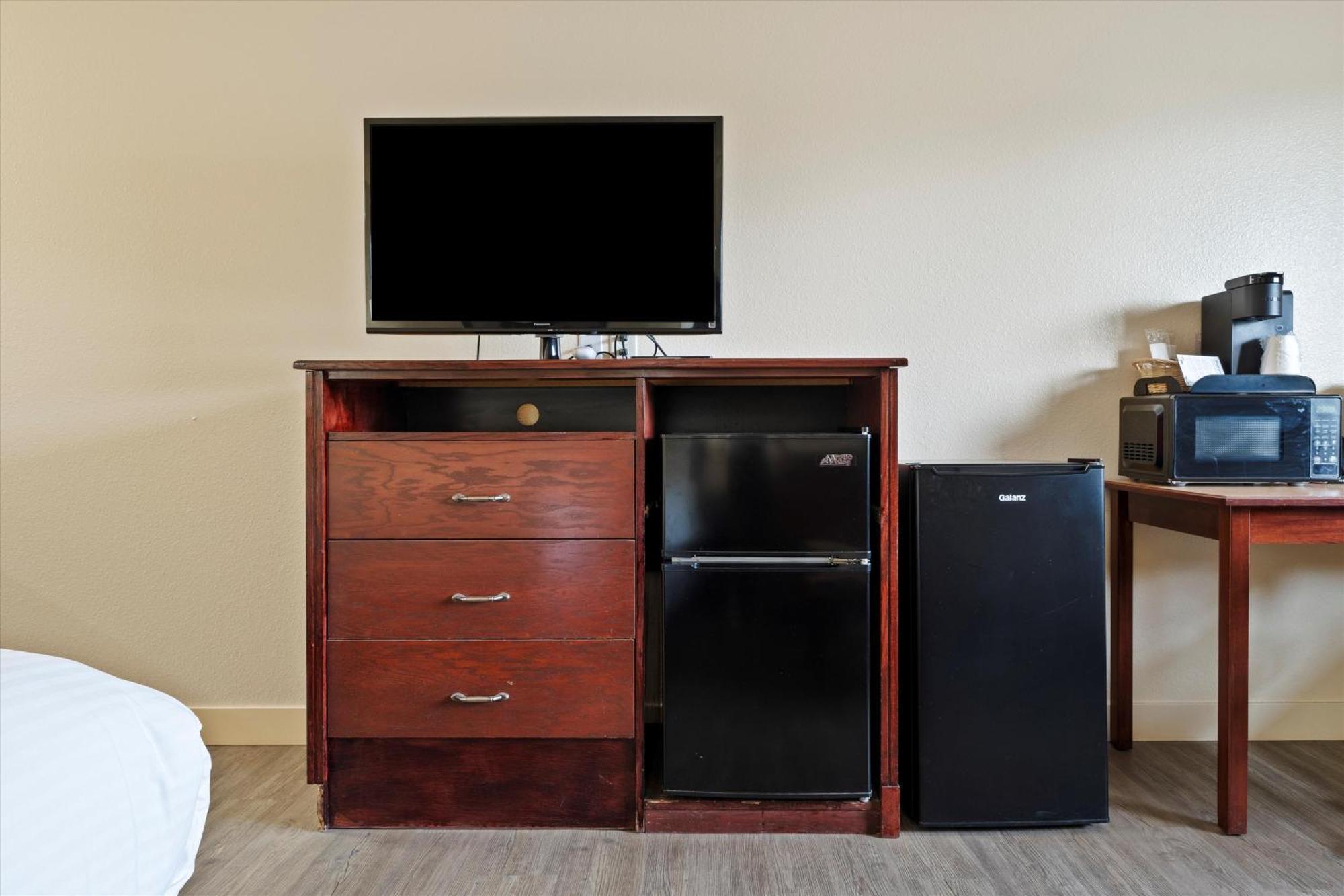 Quincy Inn And Suites Esterno foto