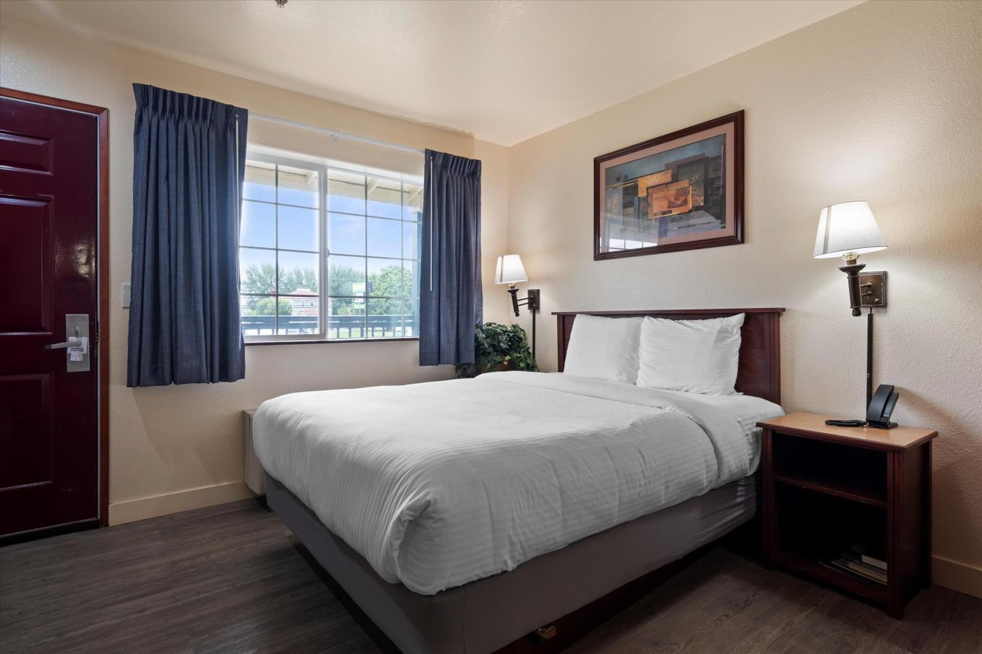 Quincy Inn And Suites Esterno foto