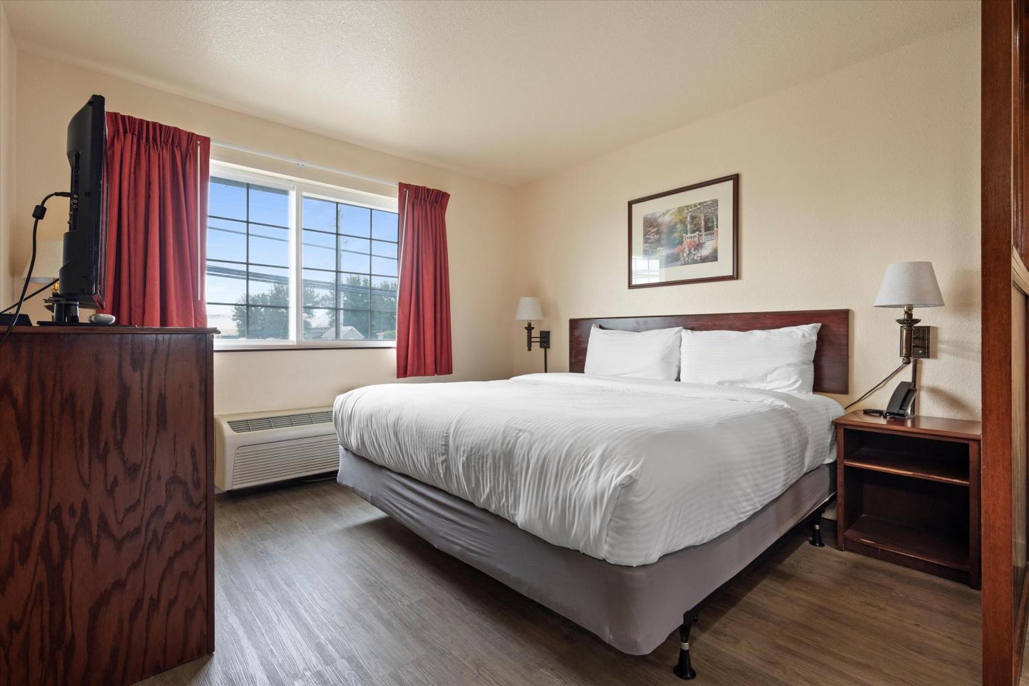 Quincy Inn And Suites Esterno foto